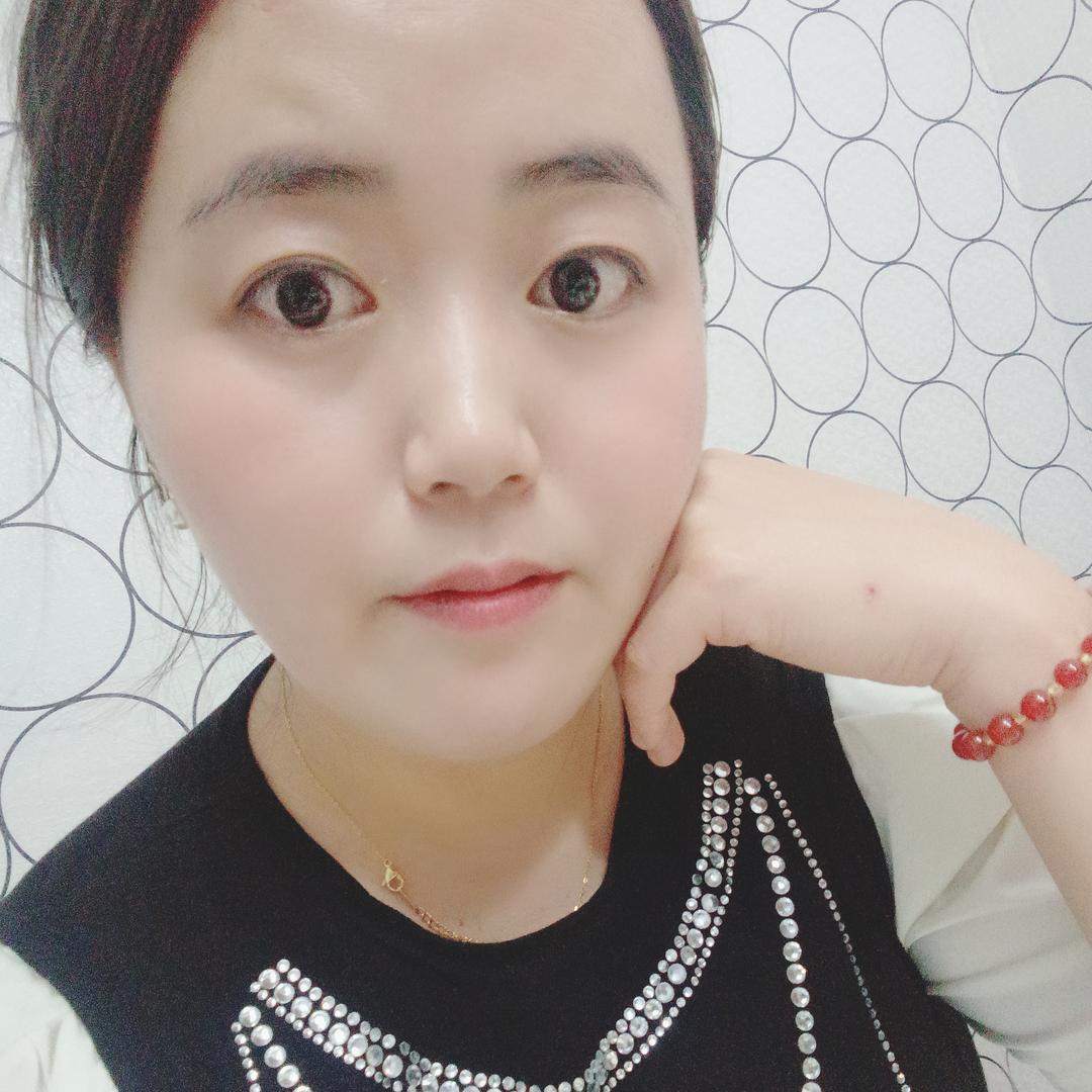 六月