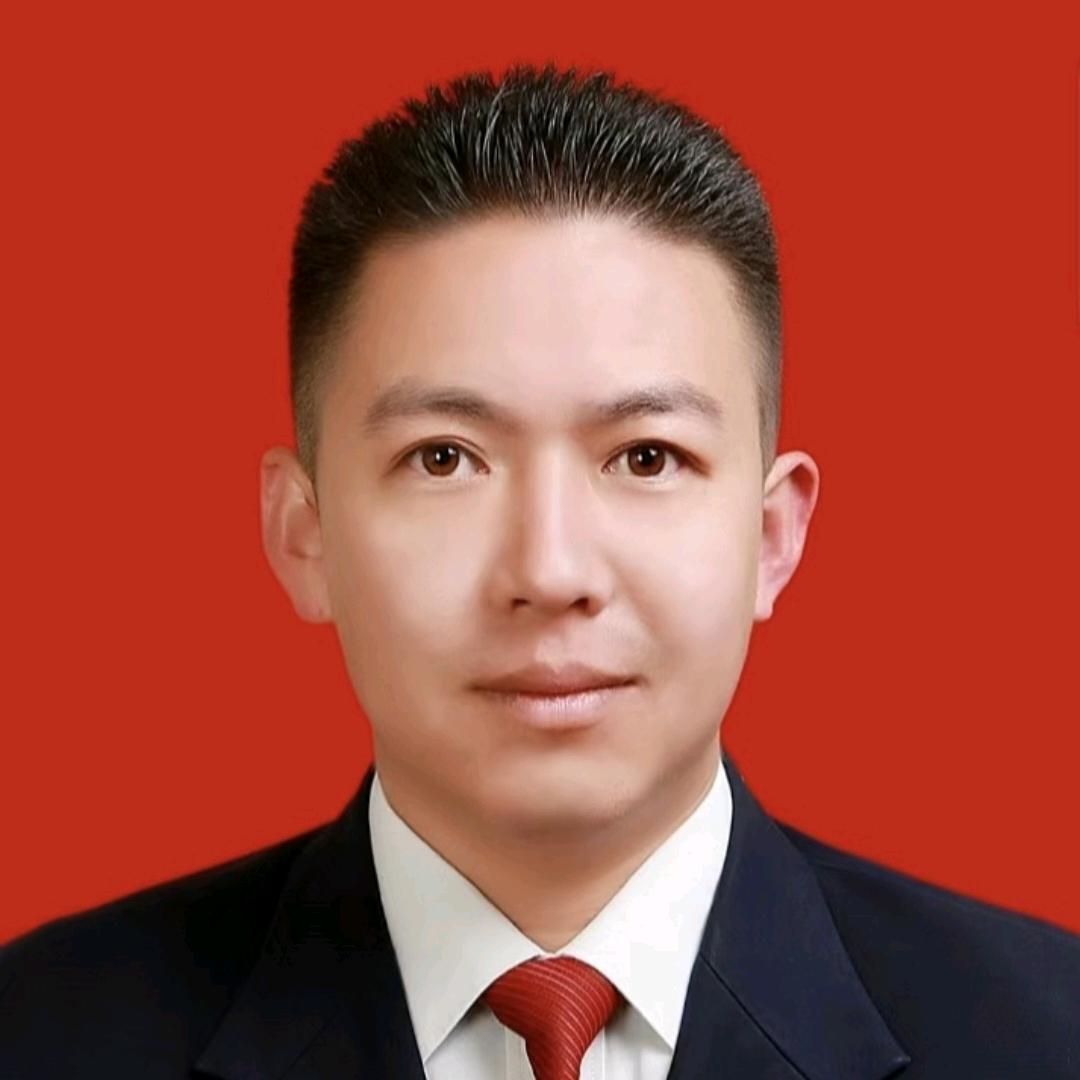小何教练