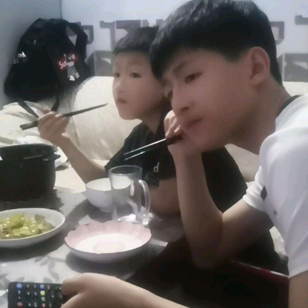 王栋