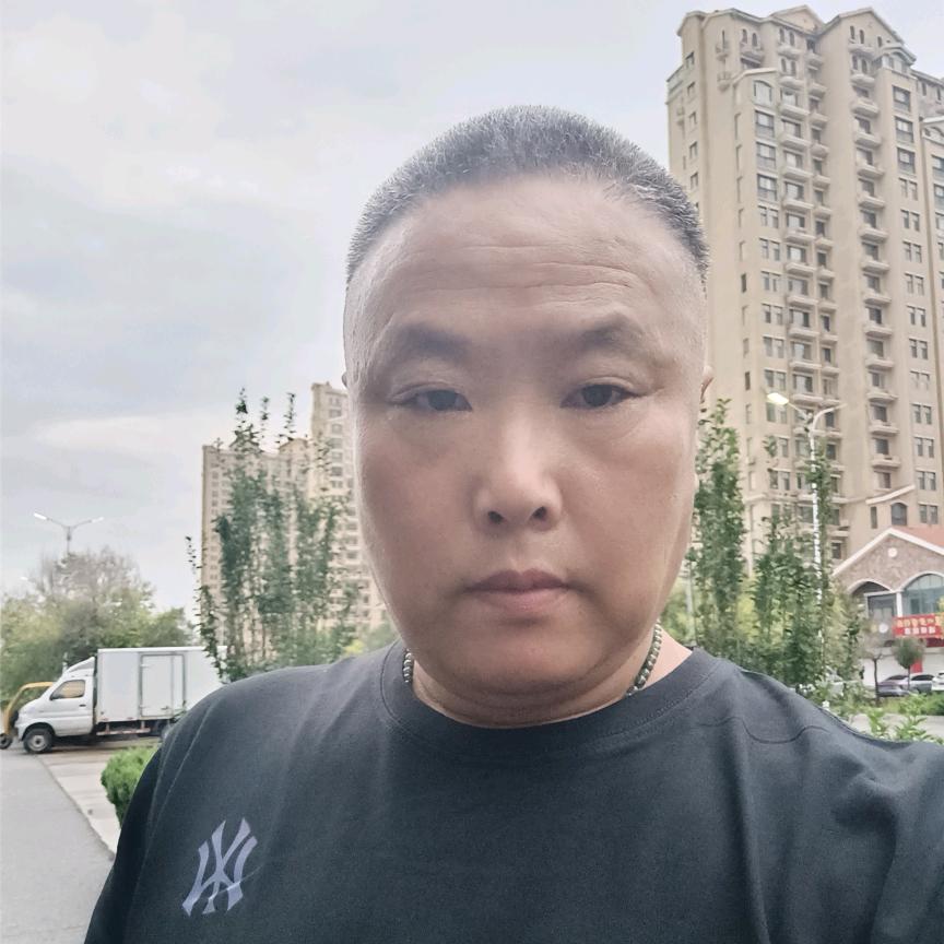 歌手亚宁