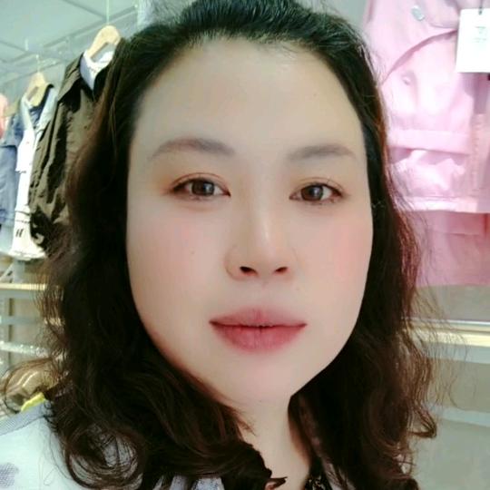 王琴（宝贝衣橱童装店）连心路