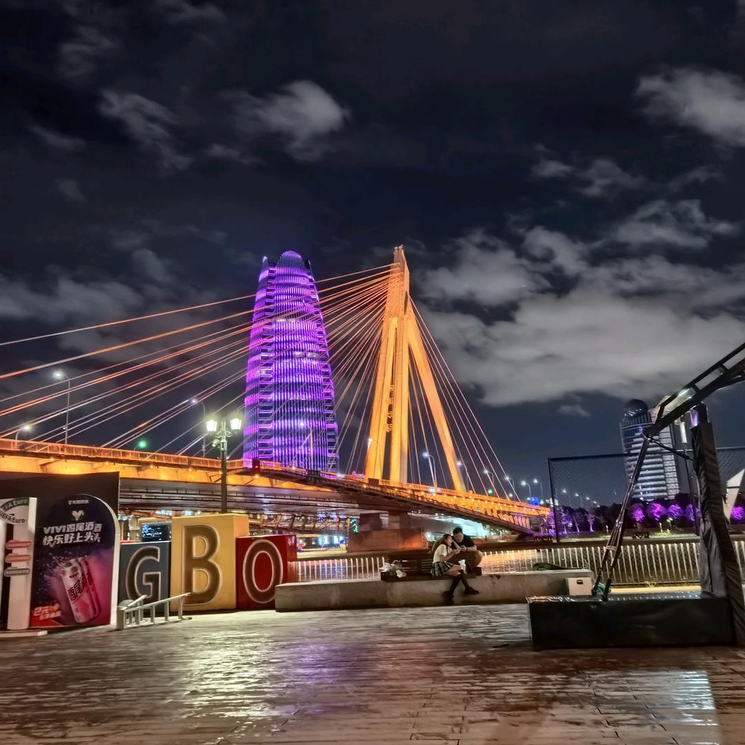 猛踹瘸子那条好腿😄