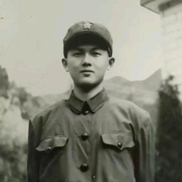 建群(82.10一85.12兵)