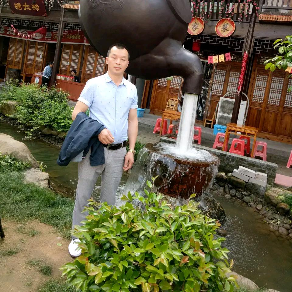 正宗荣昌卤鹅(长宁店)