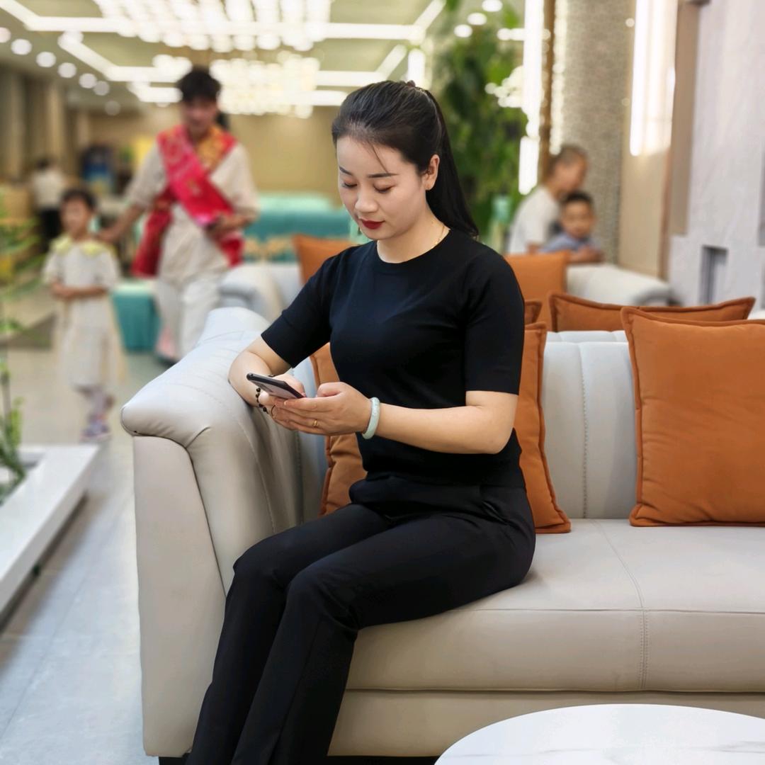 康乐县大众泓鑫苑餐厅