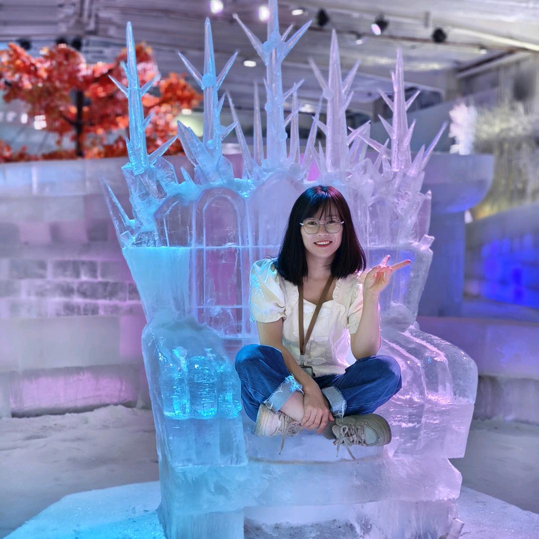 马东梅 伊犁导游