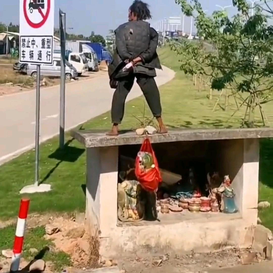 睁开双眼做场梦