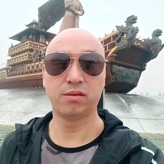 与世无争