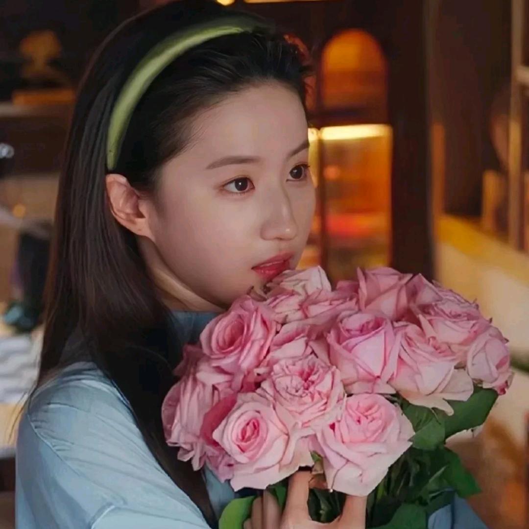 ✨️两三朵💐