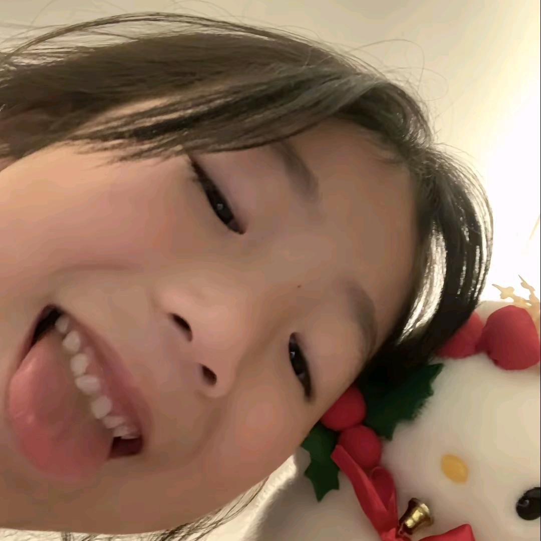 莹 李