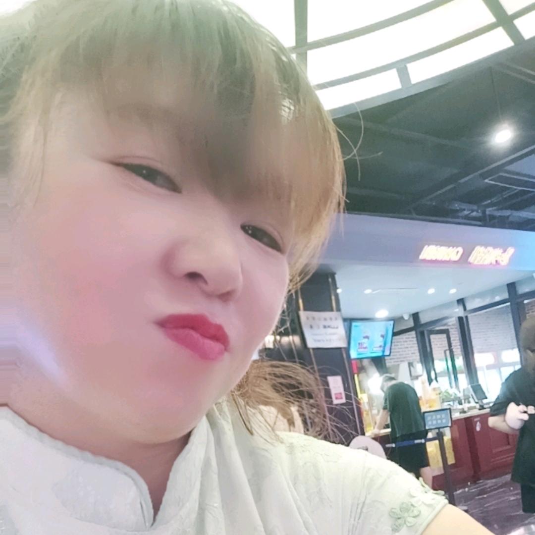 我是一个单身妈妈👨‍👨‍👧黄