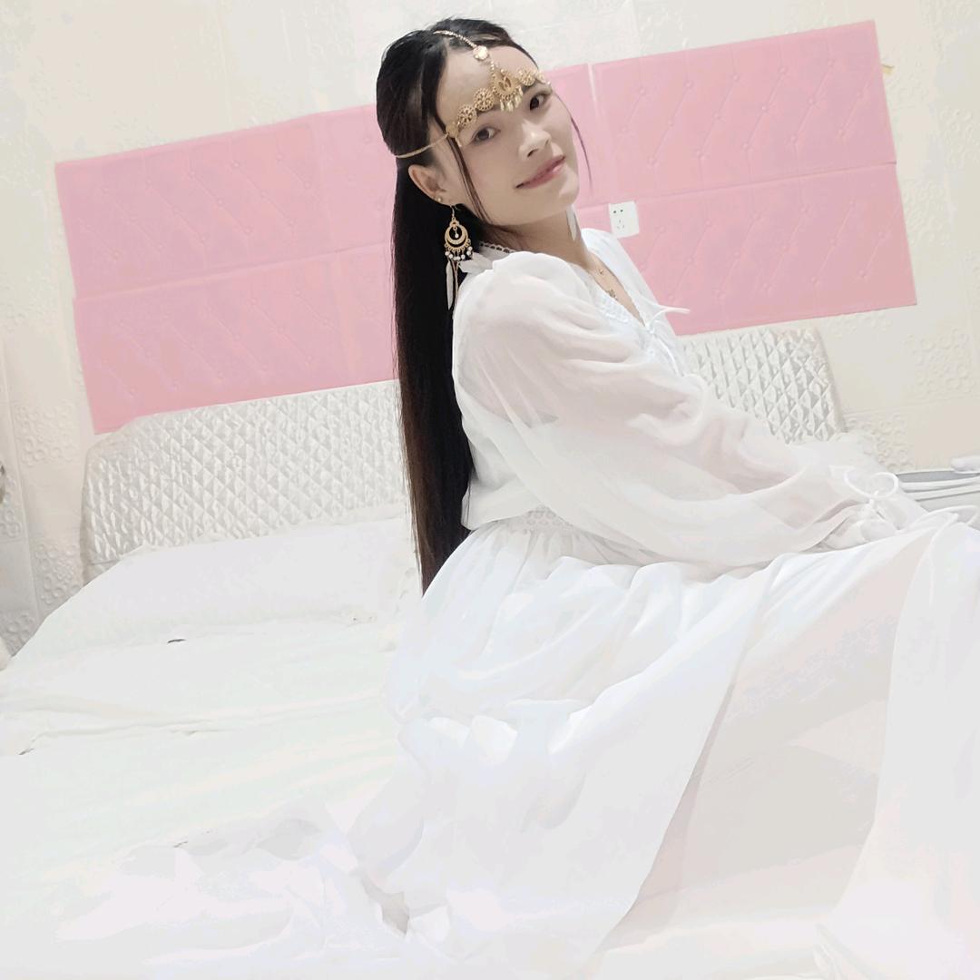 琴琴本人是贵州的