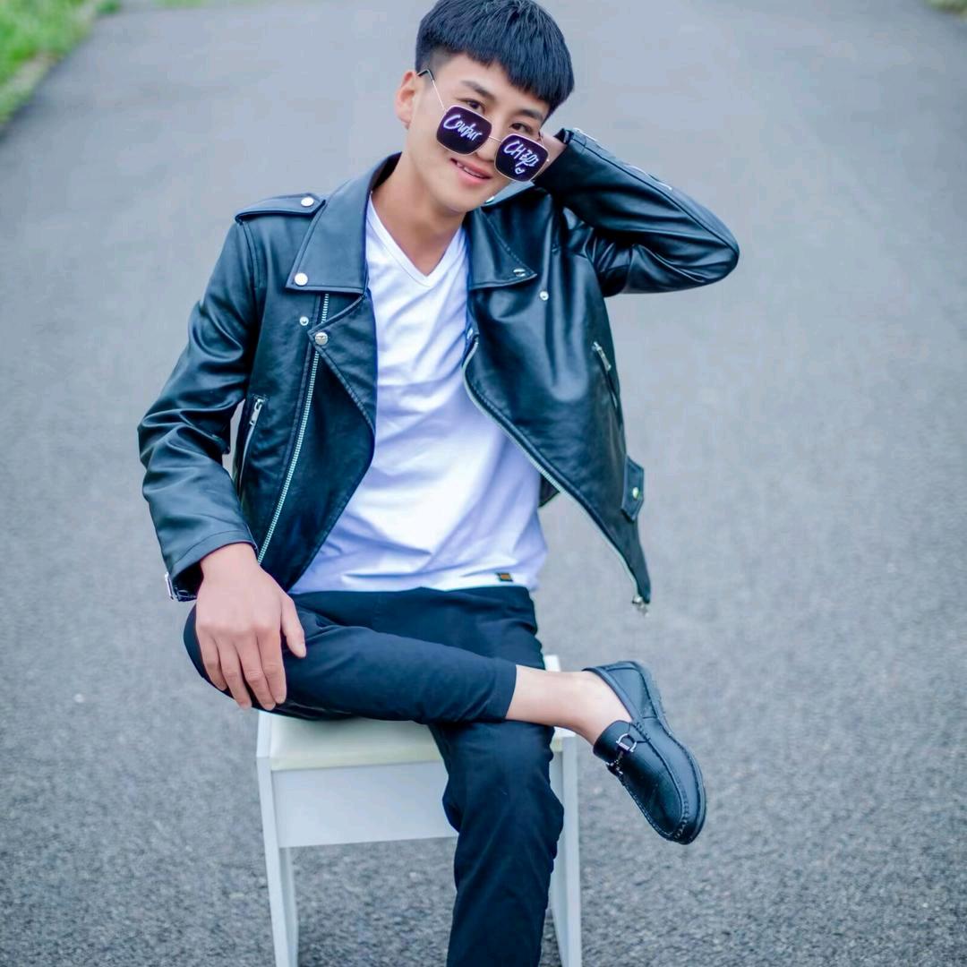 赵𝒲𝒶𝓃ℊ ᥫᩣ