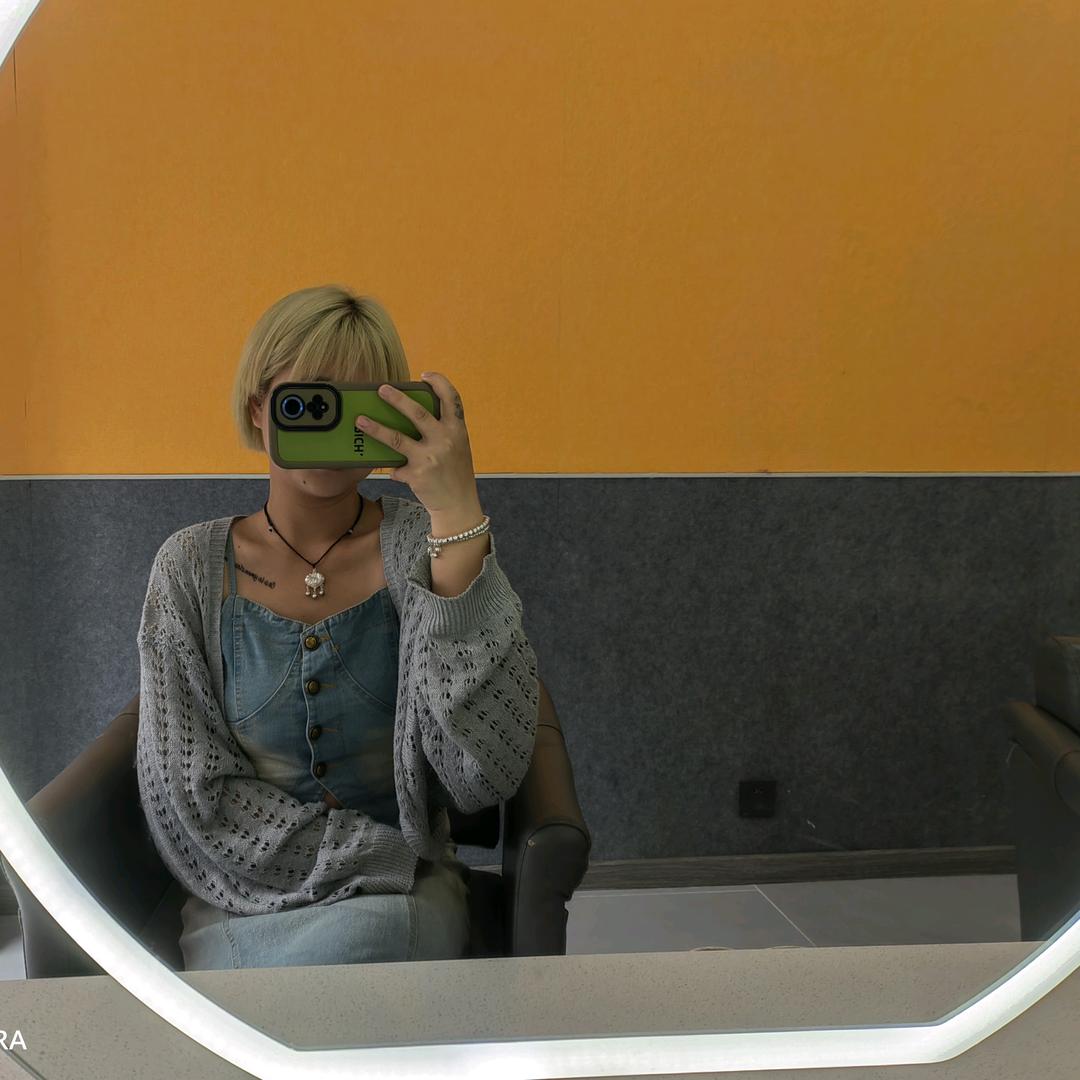 ₍ᐢ..ᐢ₎困成憨包