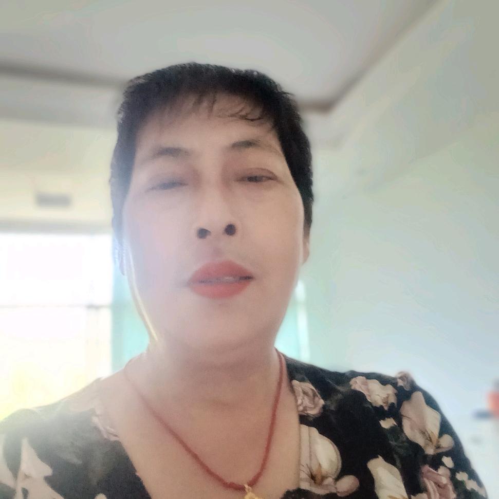 周二姐，走路主播