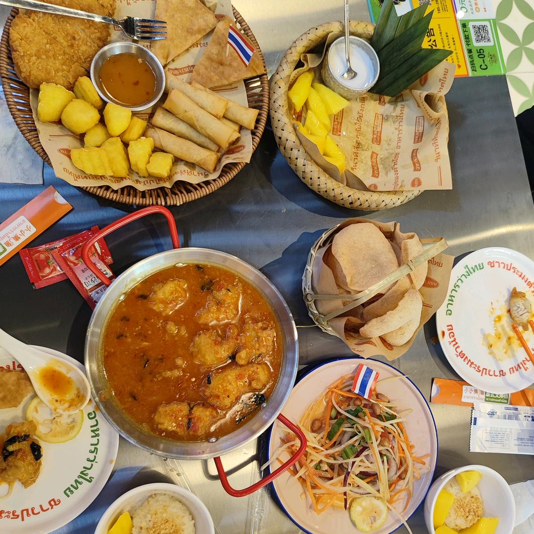 辉辉妈(小号)下午1：30开播