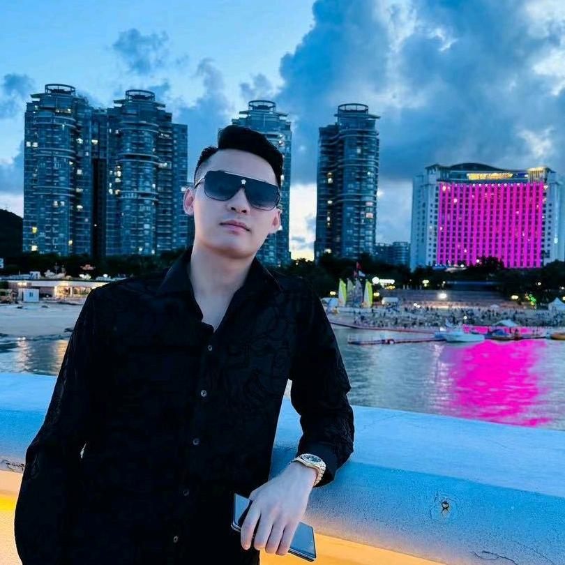 🇨🇳曹哥哥🇲🇴