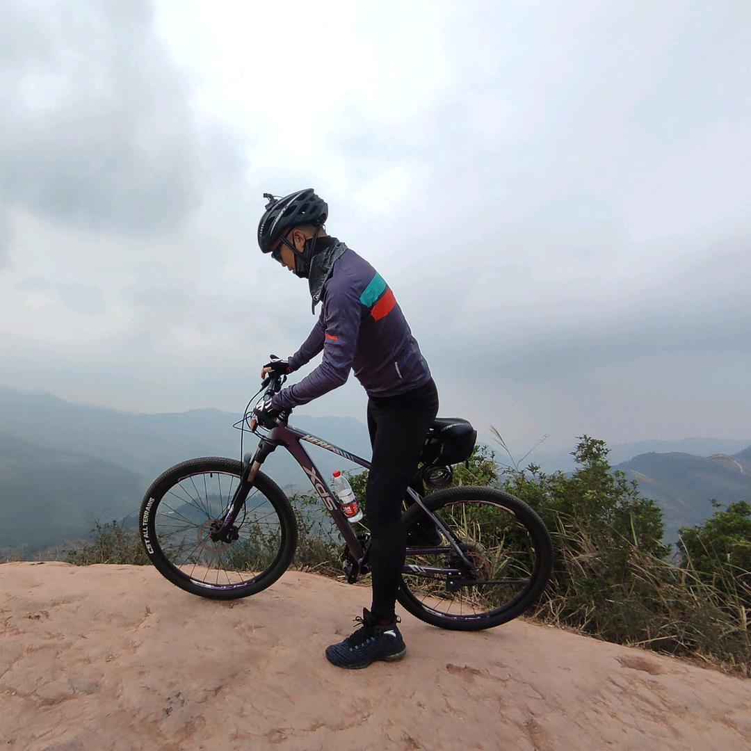 爱读书的小菠菜