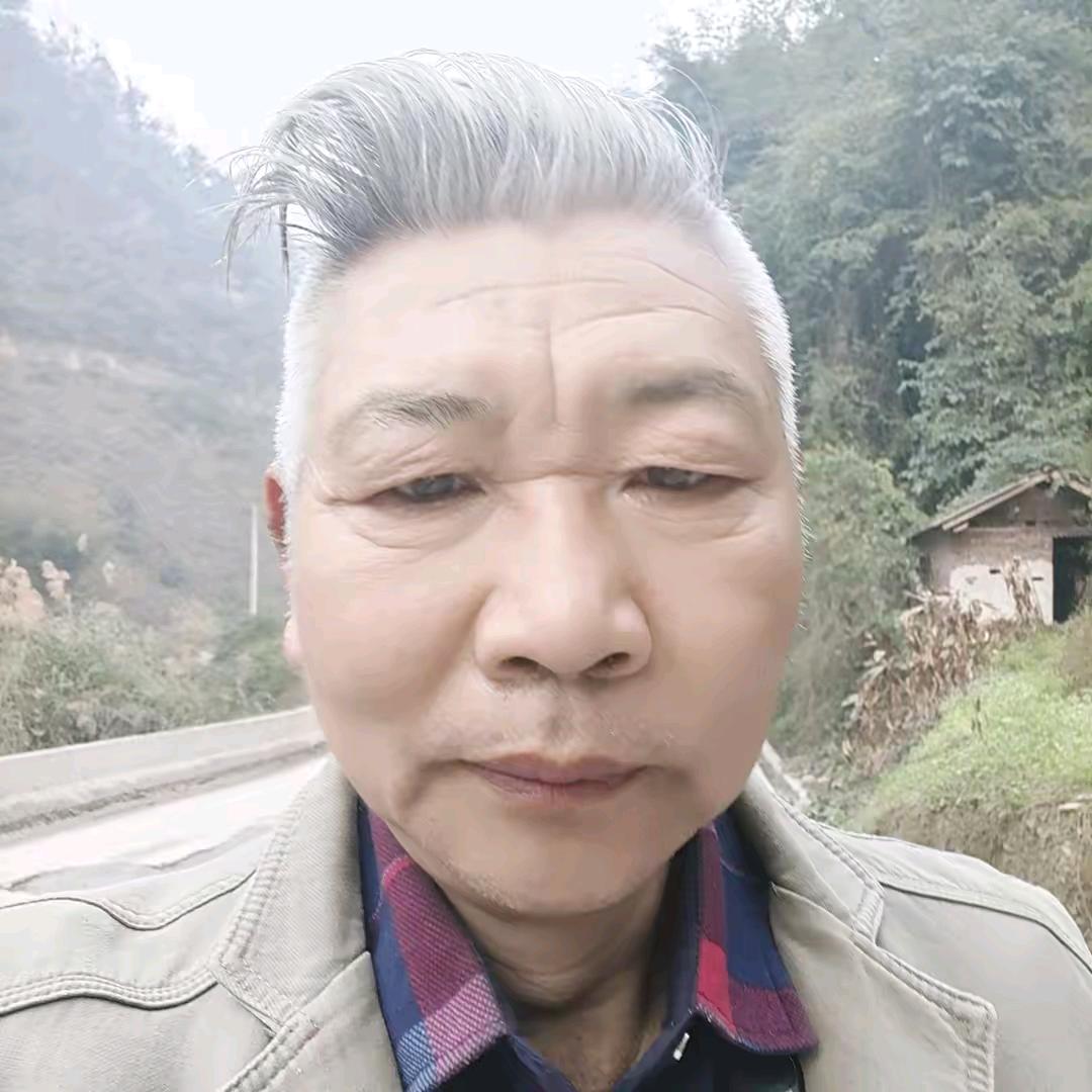 李哥（小号）早上6.18大号开播