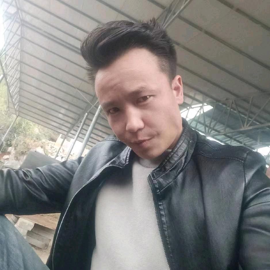 人间哪有真情在花椒树下谈恋爱