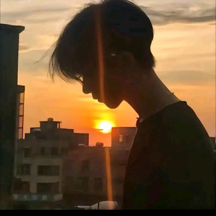 🍶དྷ瑝 ꧁ ꯭先生꧂：