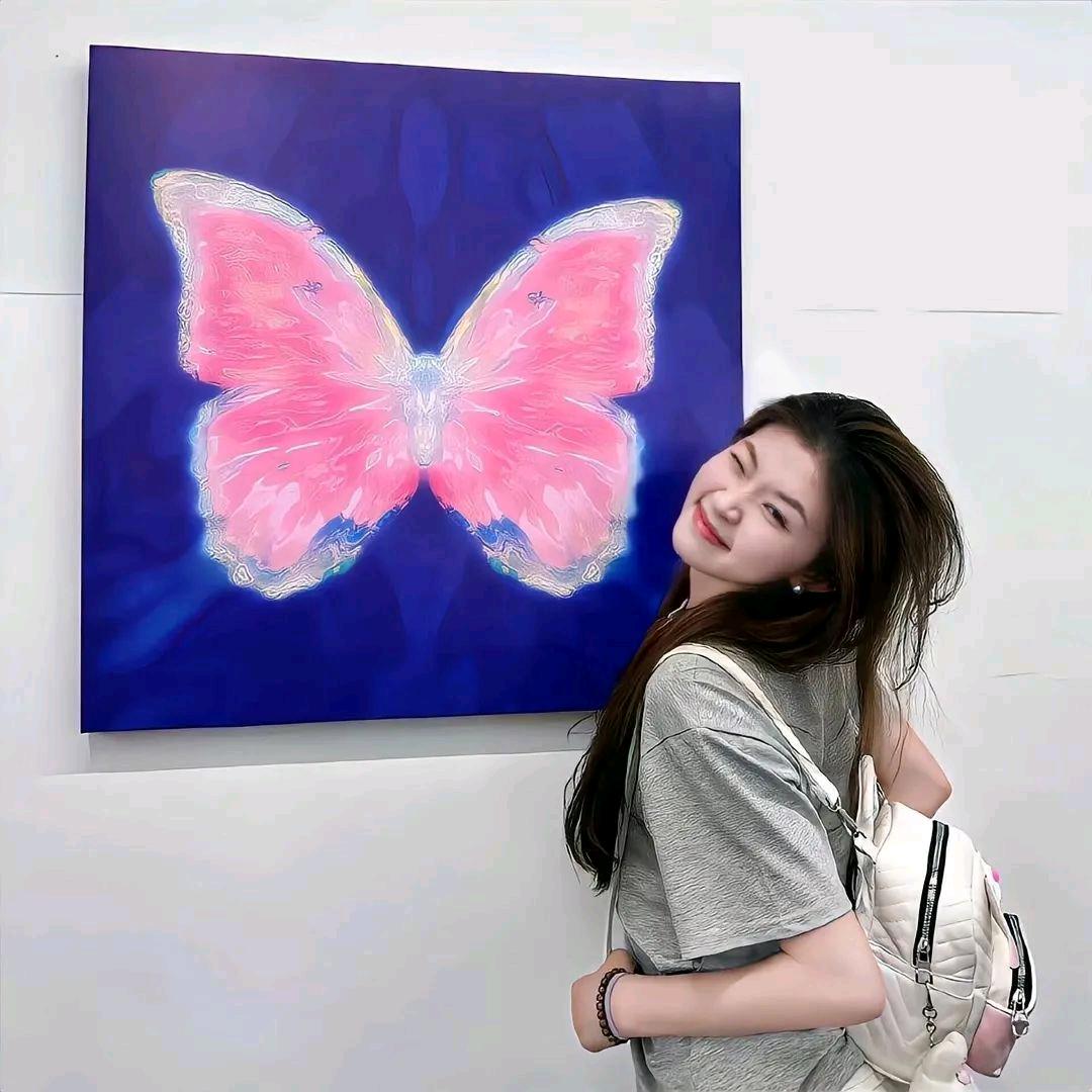 柒柒