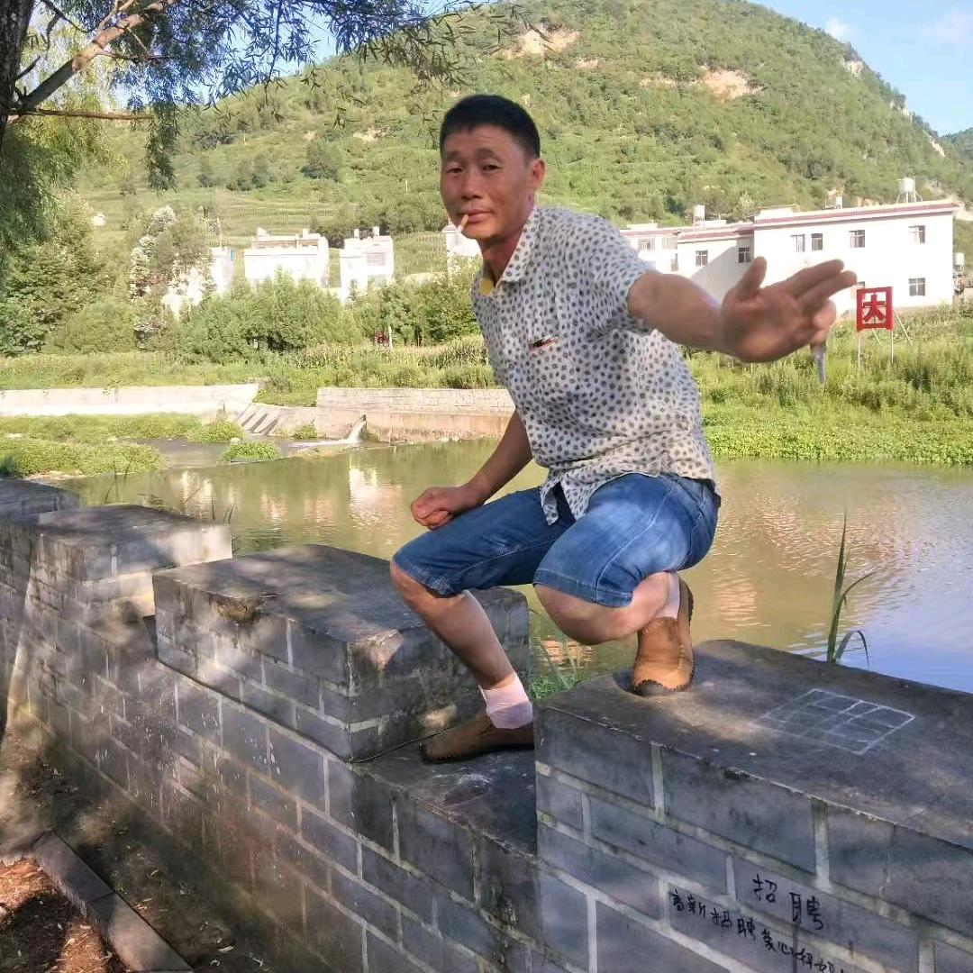 单  身  哥