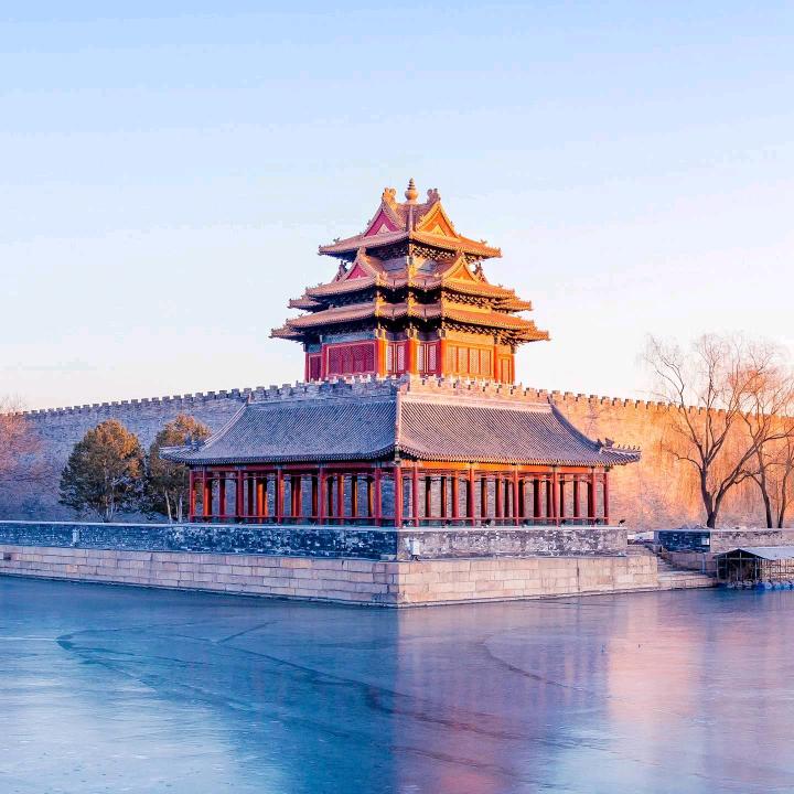 镛昌
