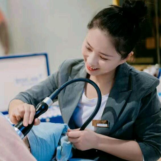 鑫贝缇美容—兰兰