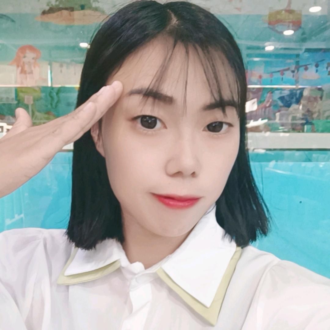 小月亮穿搭💋