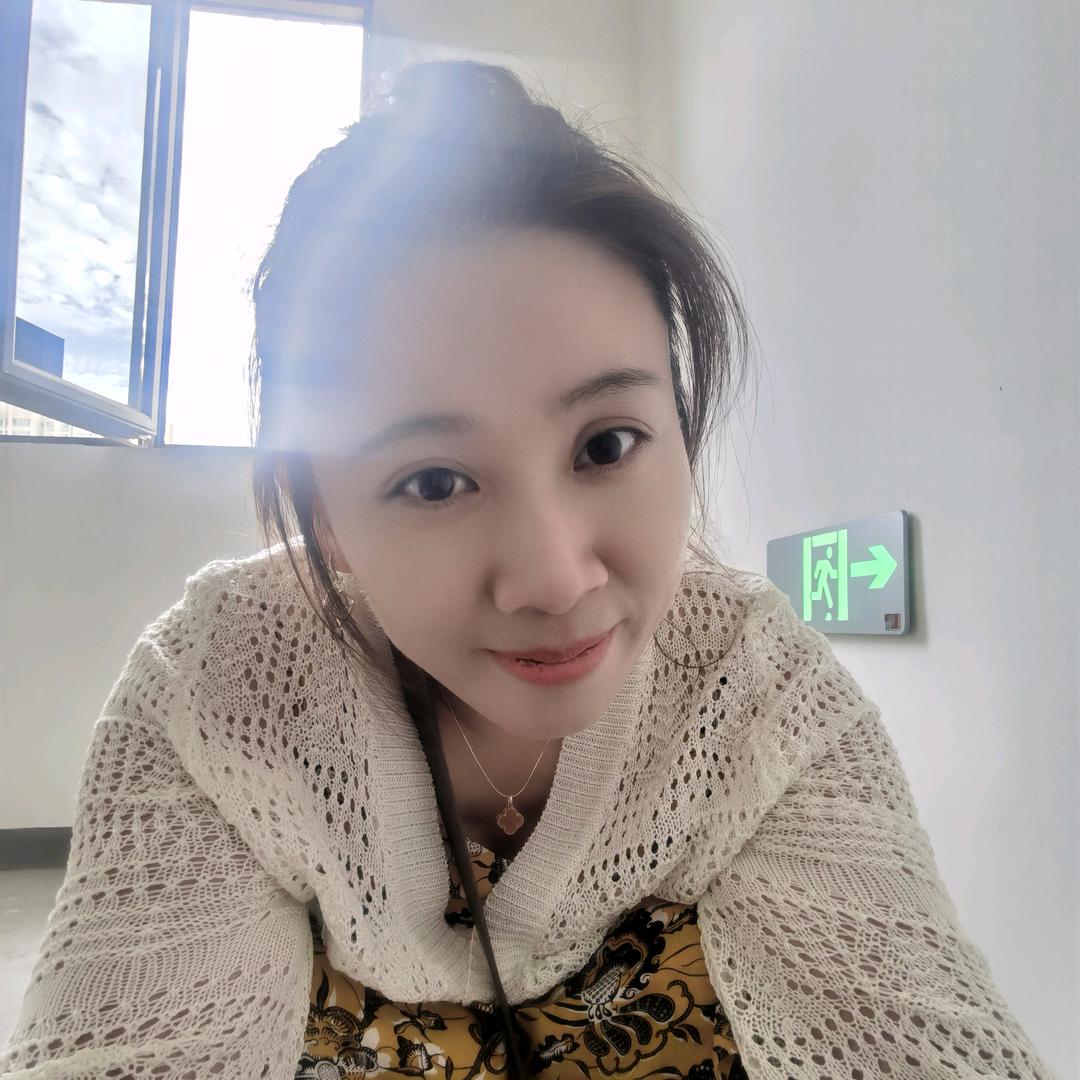 快乐的云朵朵