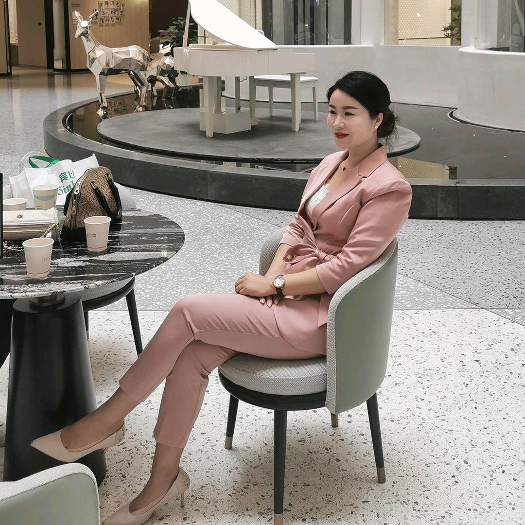 韵百年经络养生董事  杜豆