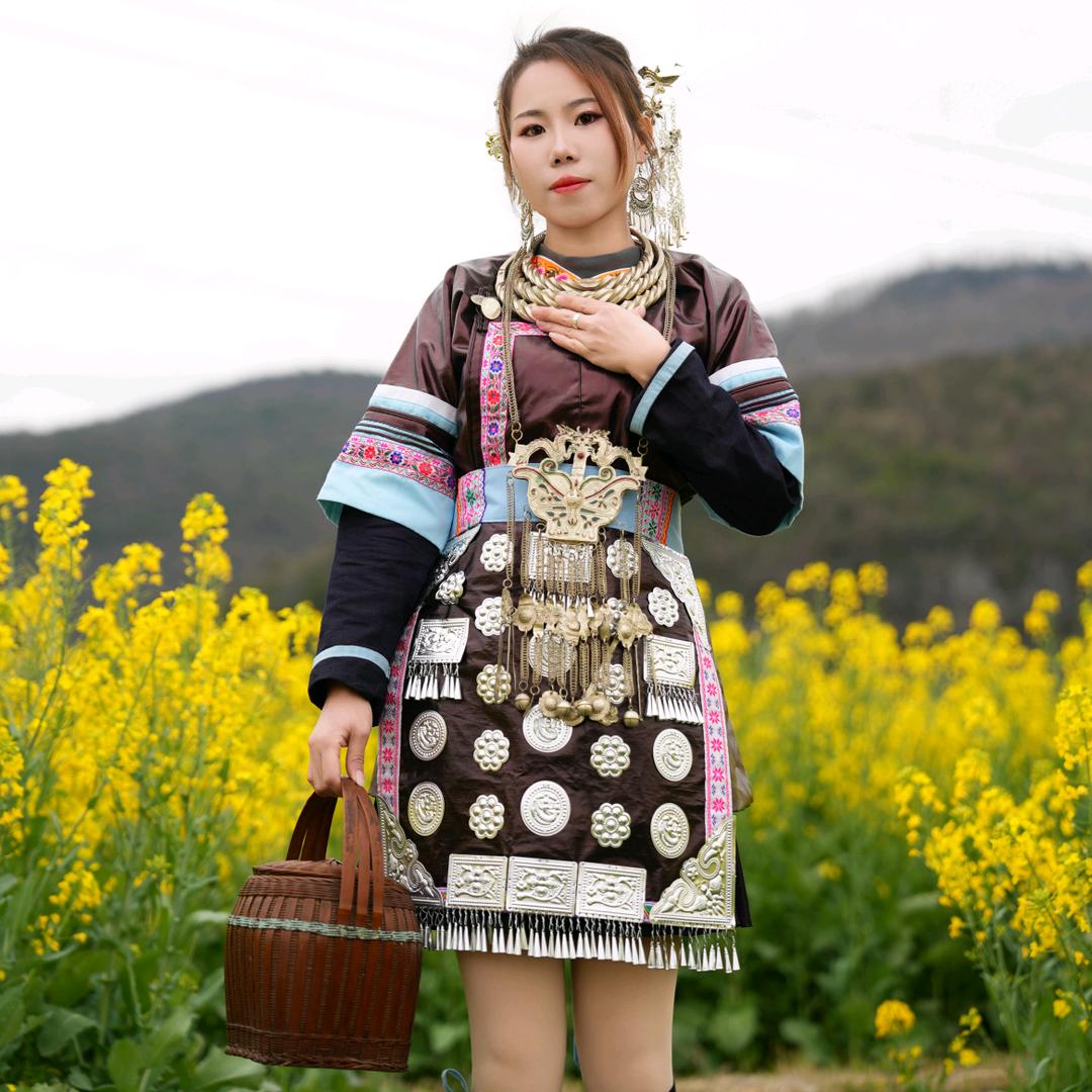 化妆师小麦