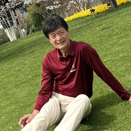 林强强，爱唱歌人，