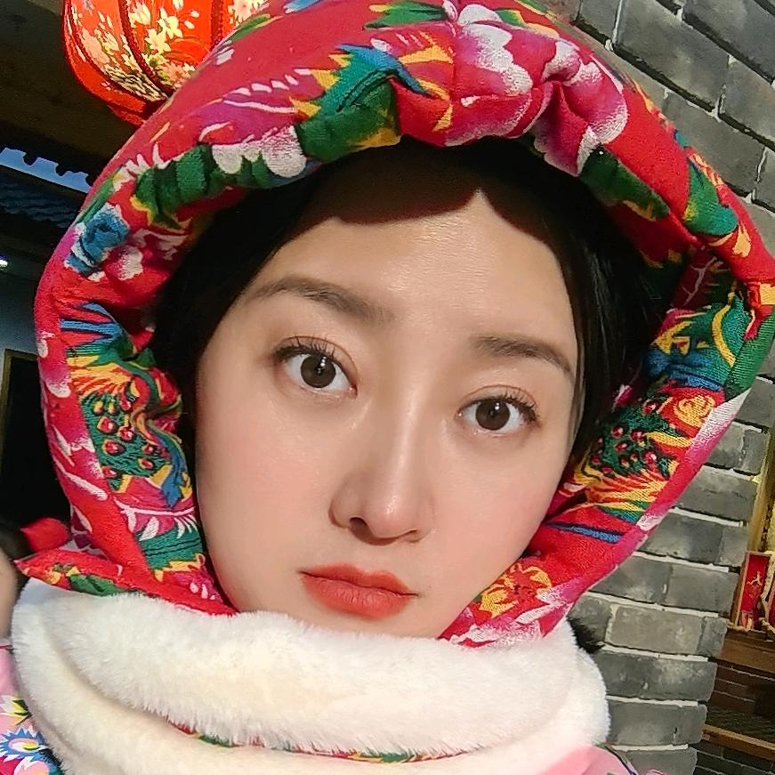 葛珊珊是个小演员