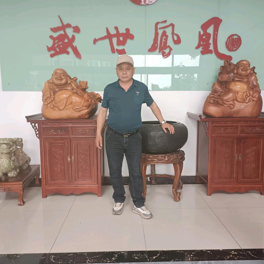 盛世凤凰酒代理_陆启海