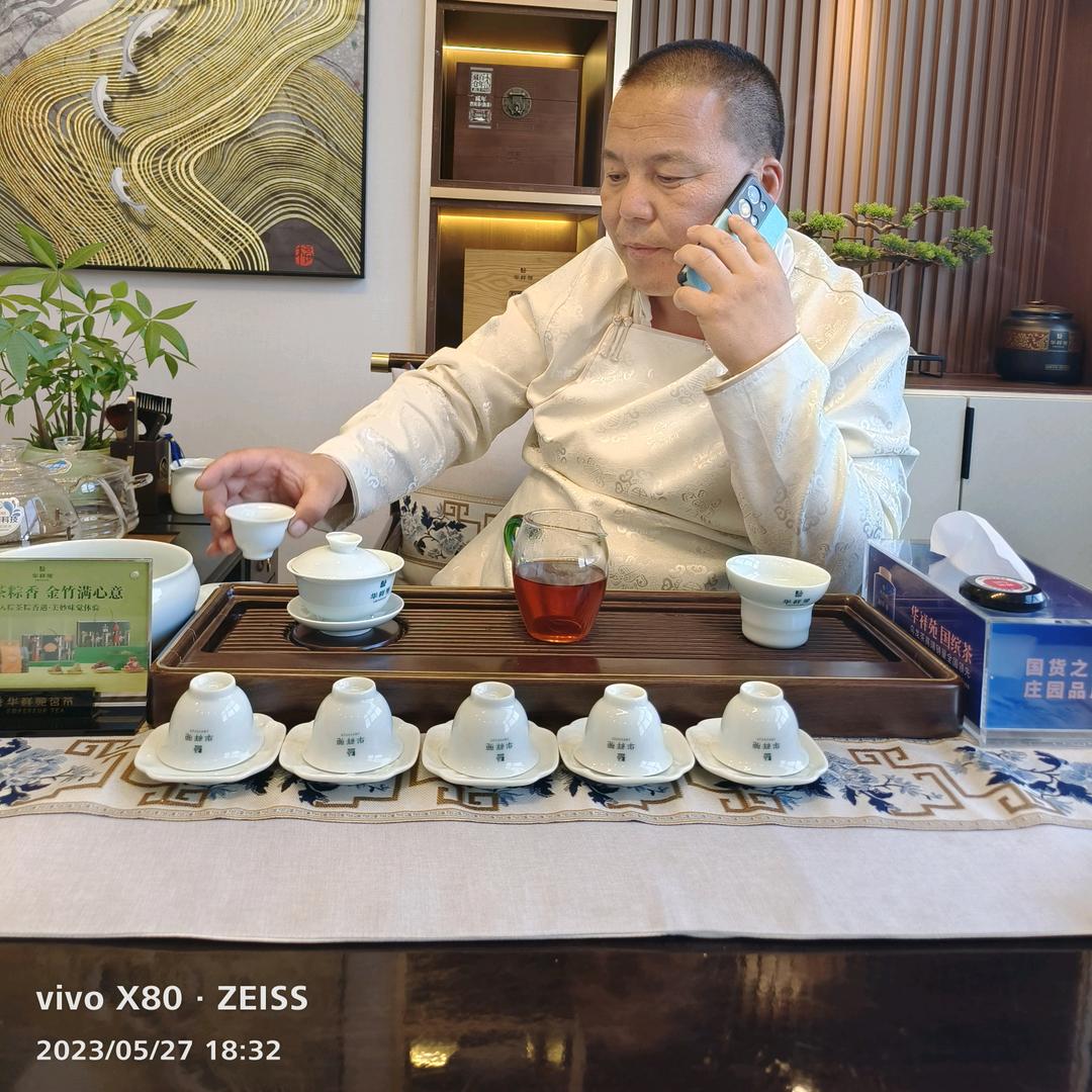 难受哥