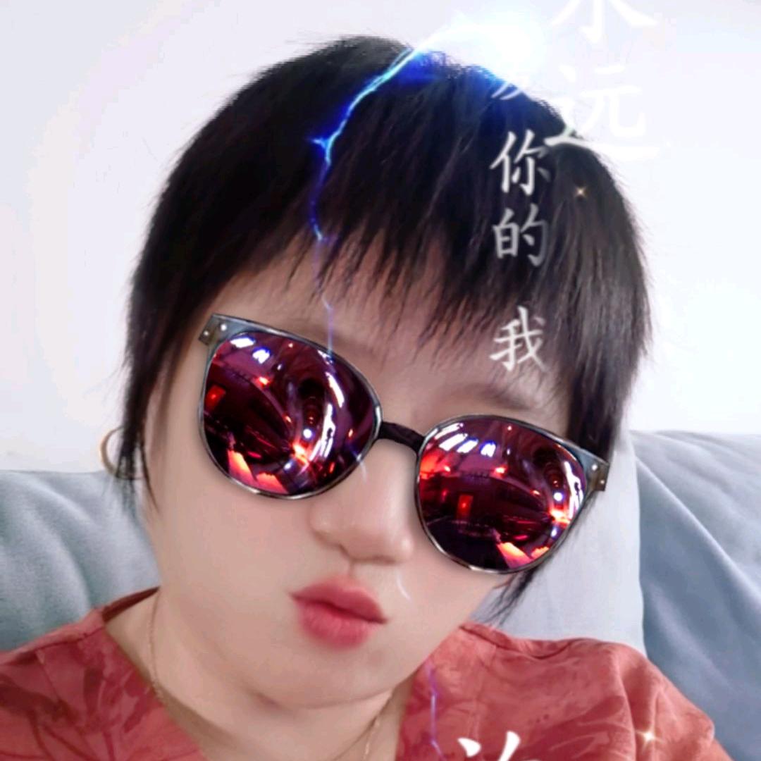 一颗小虎牙👄👄💅