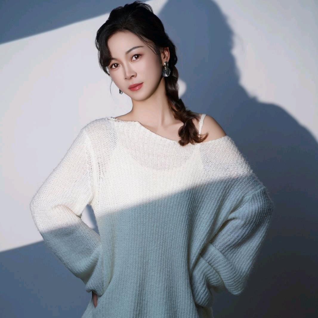 董董董董小姐