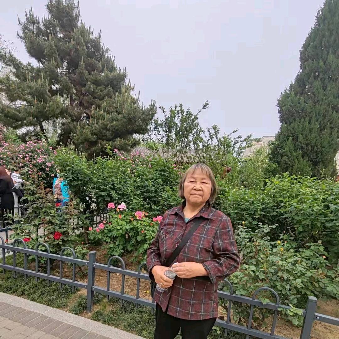 崔