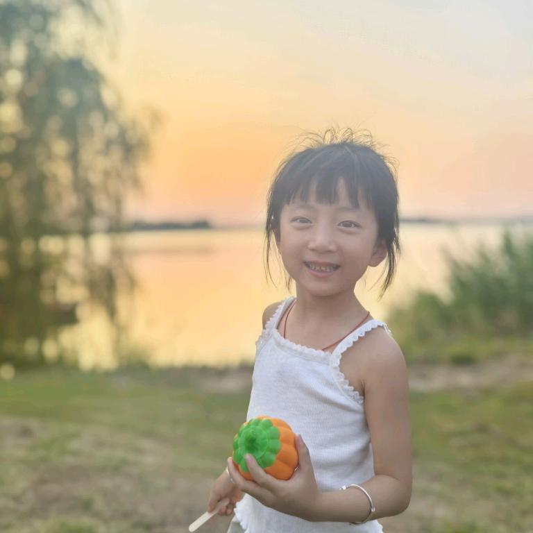 王家筱女•王ii