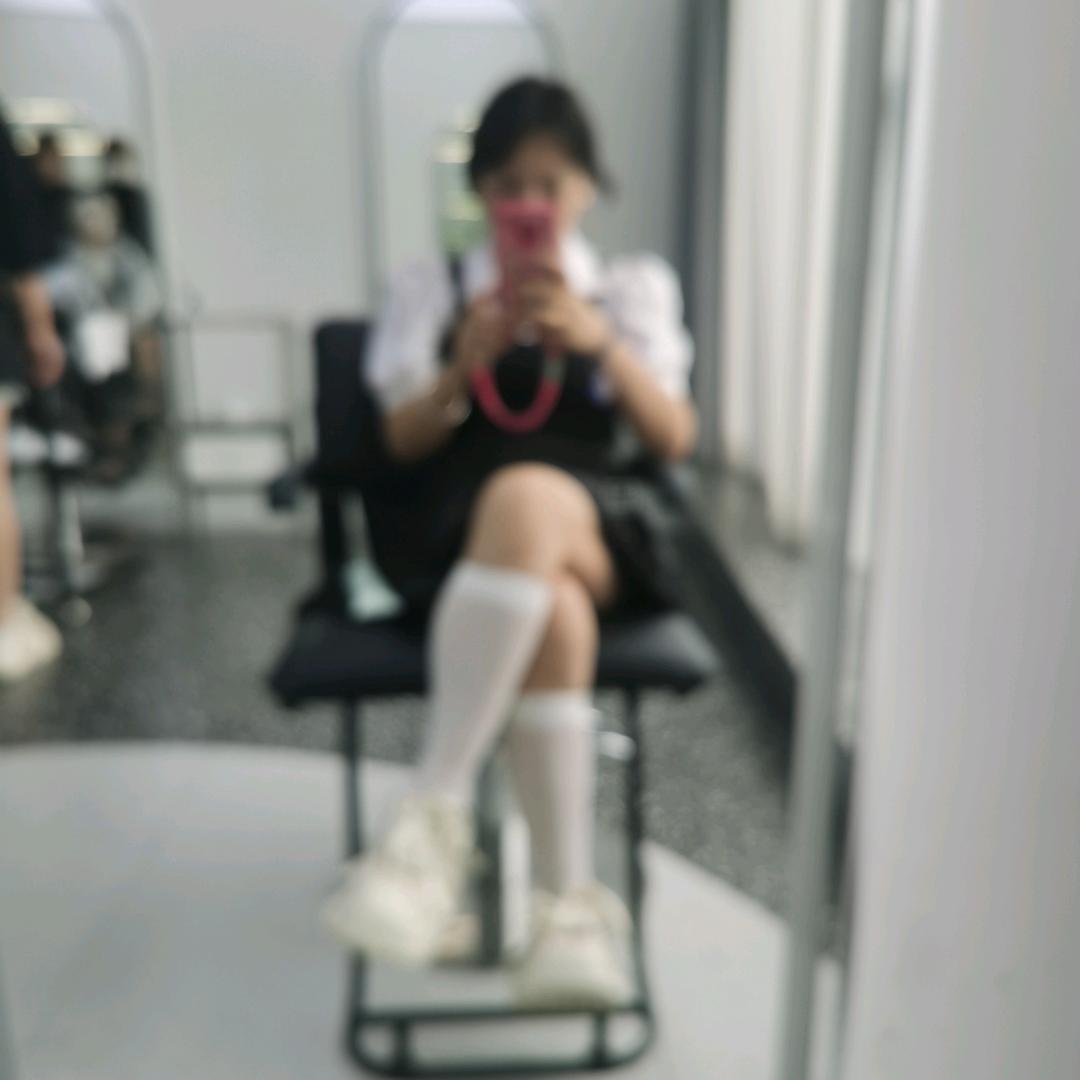 👉静静