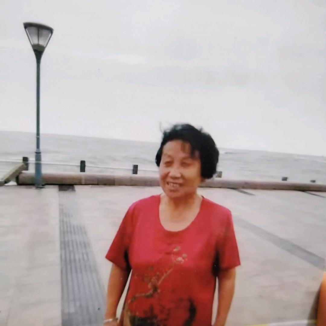 曹梅华下午6点30分钟直播