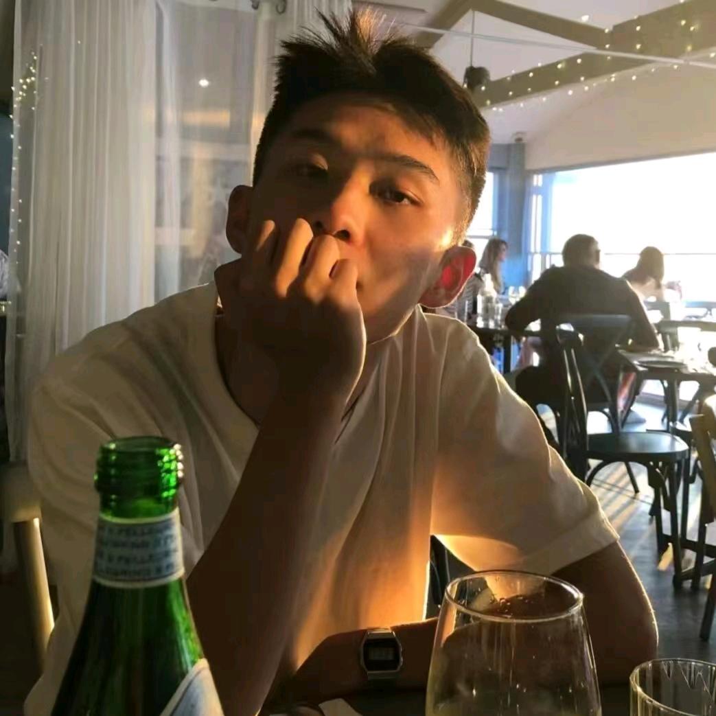 杨.