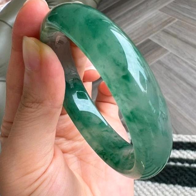 锦玉阁天然玉镯500一条特价出（看简介）