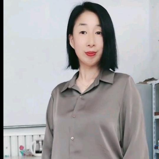 英 姐