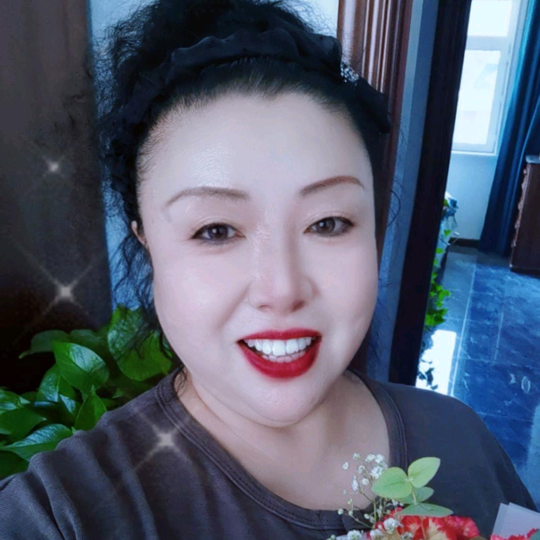 英子
