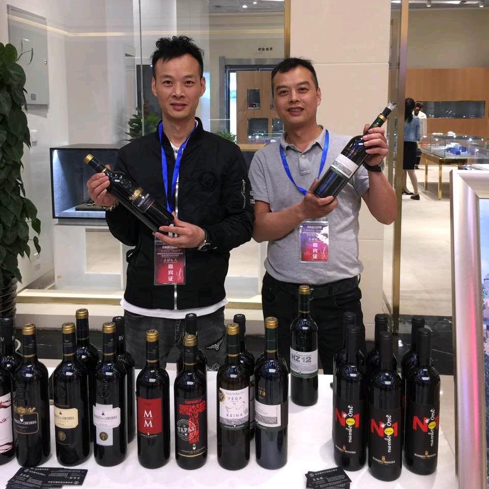 进口红酒搬运工