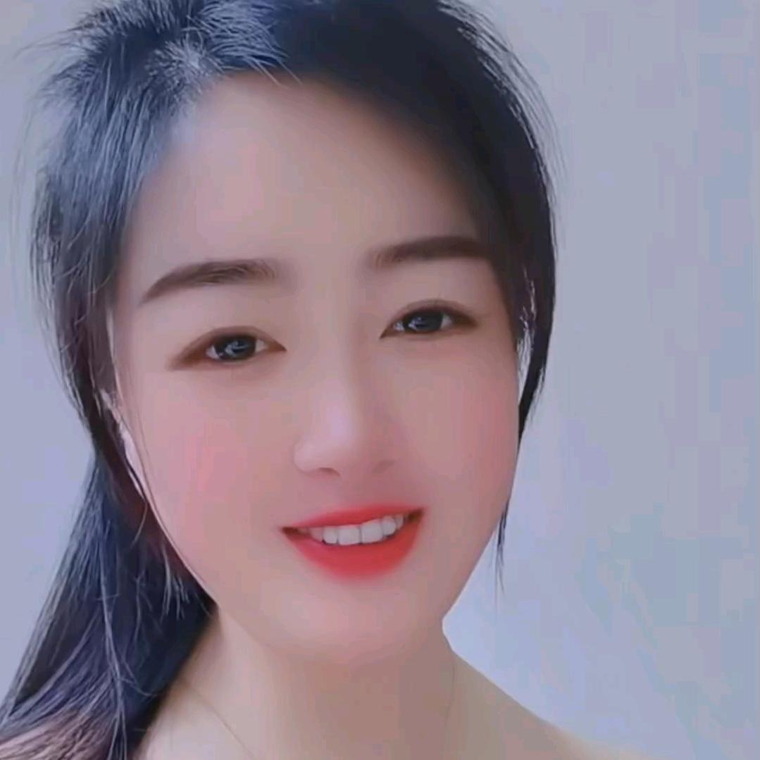小女孩