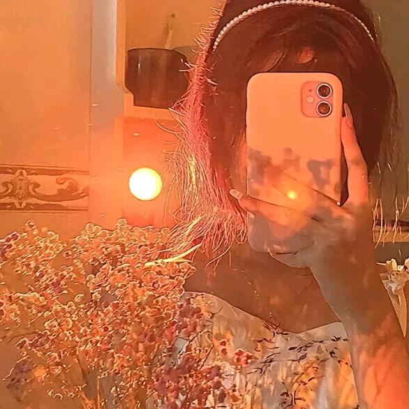 小林🌲月奈🌳